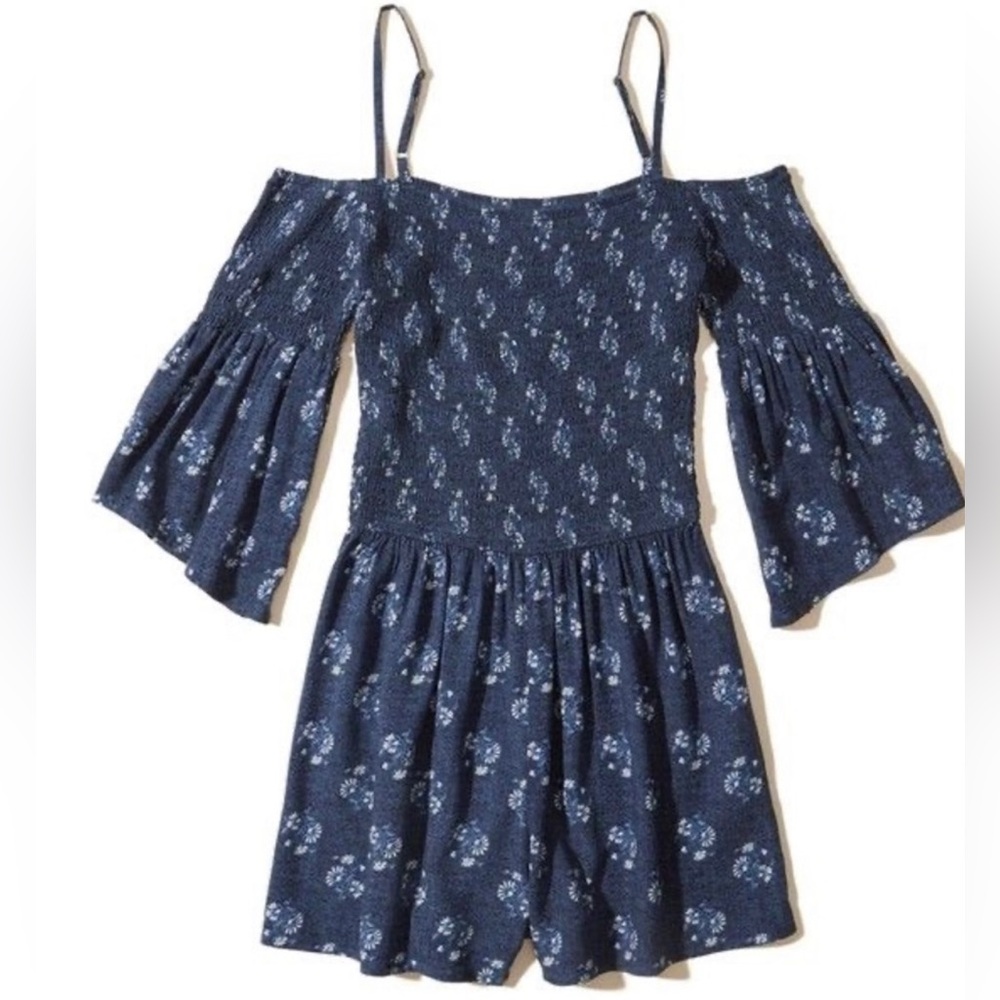 Hollister Floral Off Shoulder Blue Romper Size‎ Medium Hippie Festival Boho